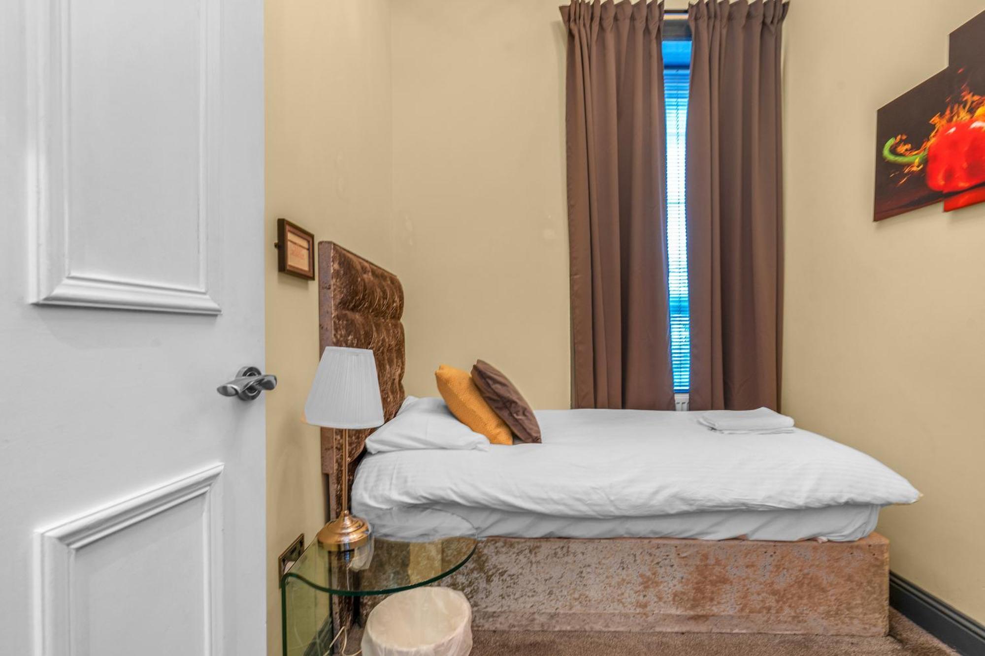 Cosy Modern City Centre Flat เอดินบะระ ภายนอก รูปภาพ