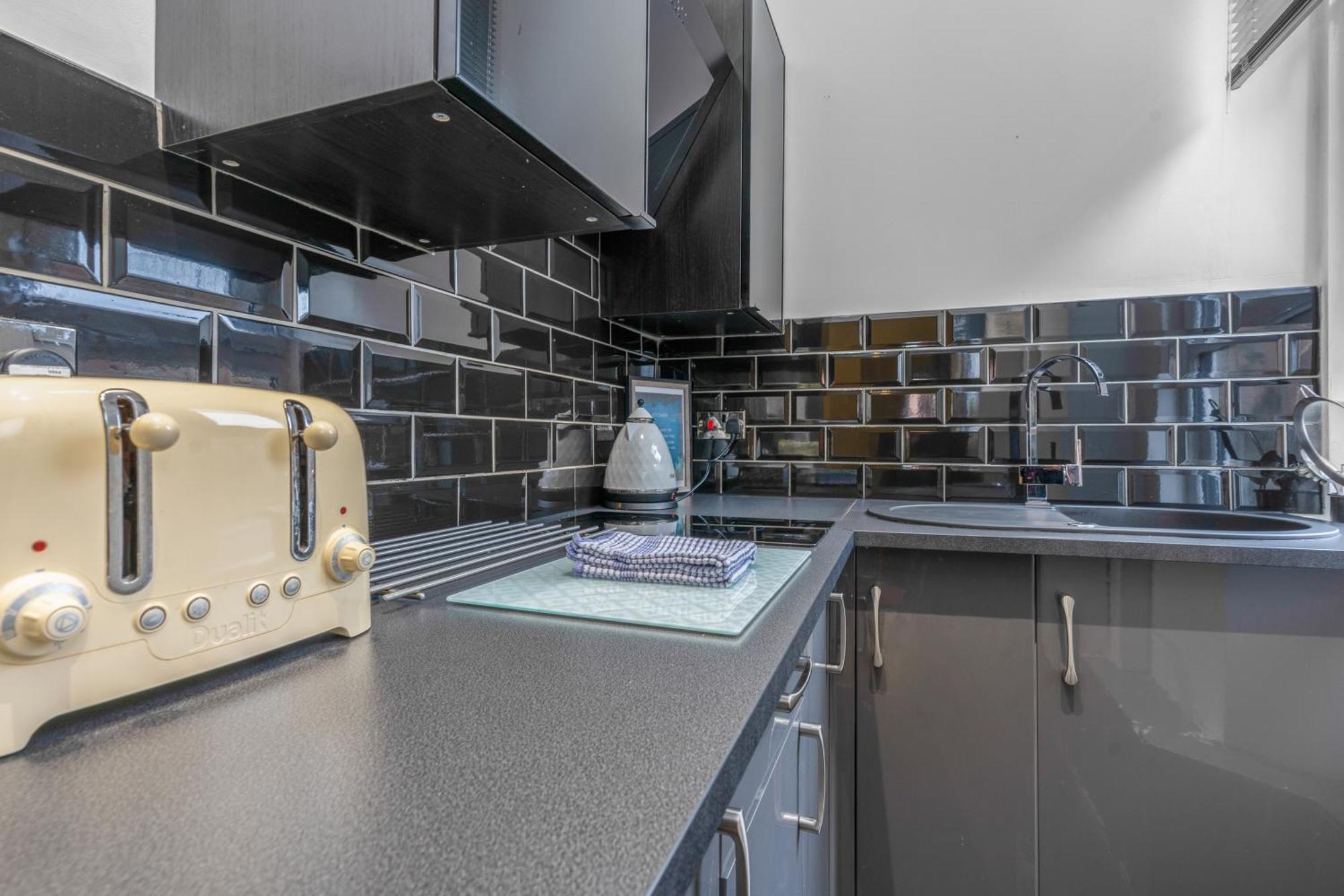 Cosy Modern City Centre Flat เอดินบะระ ภายนอก รูปภาพ